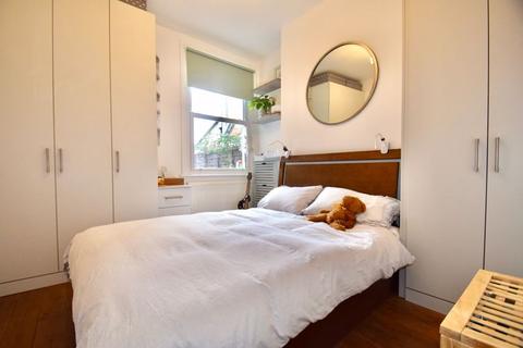 18a Denison Road, London, SW19 2DA