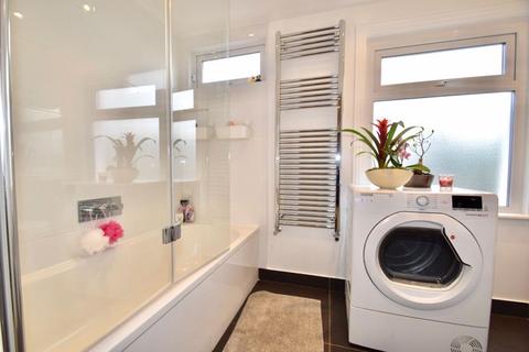 18a Denison Road, London, SW19 2DA