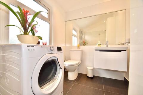 18a Denison Road, London, SW19 2DA