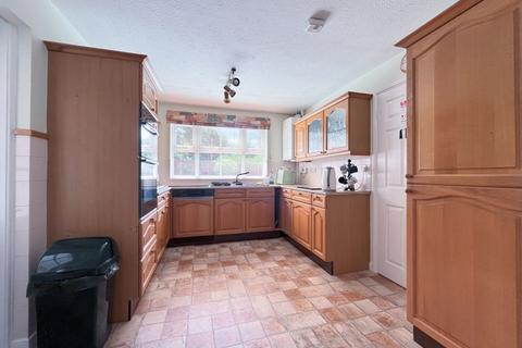 7 Belfry Close, Barnwood, Gloucester, GL4 3EQ