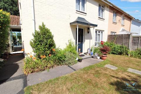 3 bedroom semi-detached house for sale, Chilworth Close, Southampton