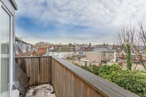 1 bedroom flat to rent, Raglan Road, Walthamstow, London, E17