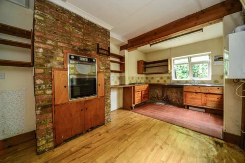 3 bedroom terraced house for sale, Hambro Road, London, SW16