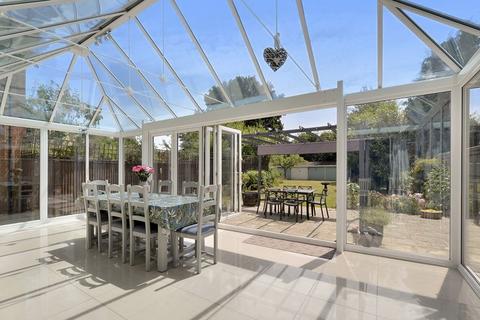 The Laurel, 4 Beechwood Close, East Peckham, Tonbridge, TN12 5BF