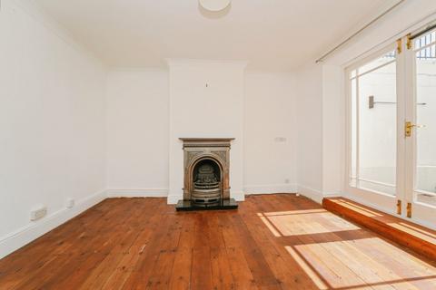 2 bedroom apartment for sale, Hales Road, Cheltenham, Gloucestershire, GL52