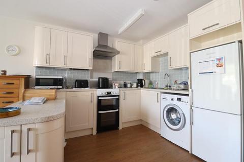 2 bedroom flat for sale, Park Road, Herne Bay, Kent, CT6 5ST