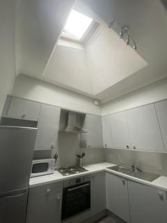 3 bedroom flat to rent, West Maitland Street, Edinburgh, EH12