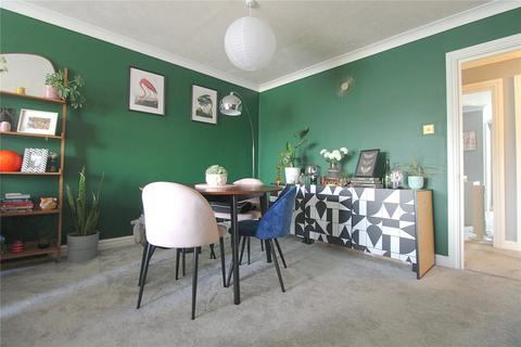 32 Fleetwood Close, Croydon, CR0 5HD