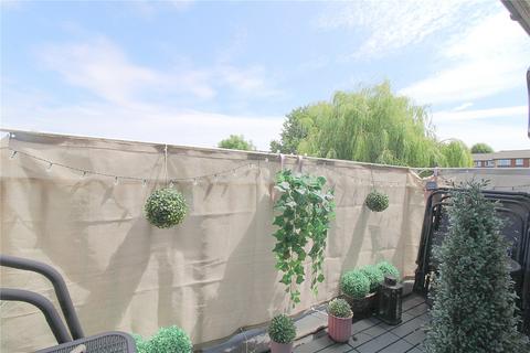 32 Fleetwood Close, Croydon, CR0 5HD