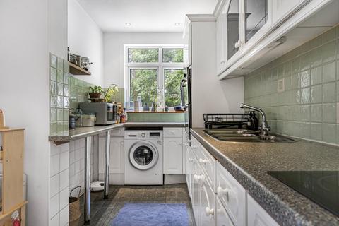 undefined, Bishops Park Road, London, SW16