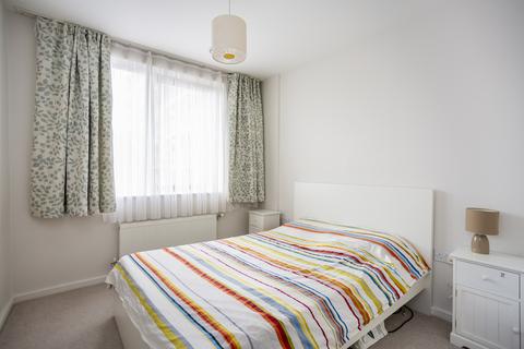 2 bedroom flat to rent, Hammersley Road, London E16