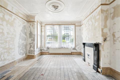 4 bedroom terraced house for sale, Boundaries Road, SW12