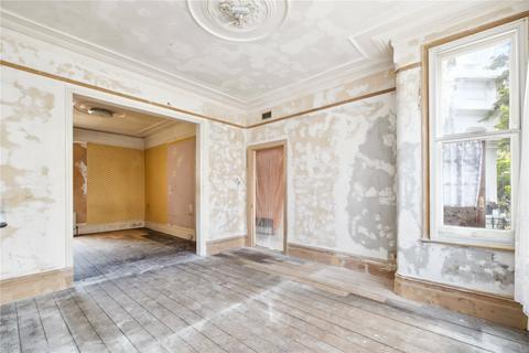 4 bedroom terraced house for sale, Boundaries Road, SW12