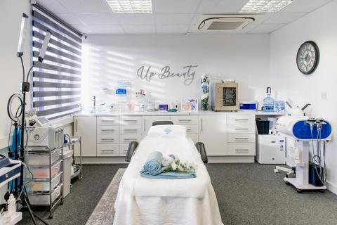 Industrial unit to rent, 851-861 Coronation Rd London NW10 7PT
