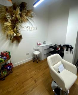 Hairdresser and barber shop to rent, 190 Camden High St London NW1 8QP