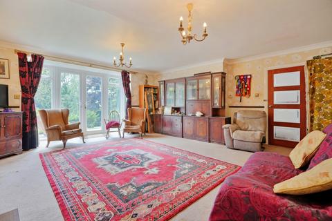 7 Birchitt Close, Sheffield, S17 4QJ