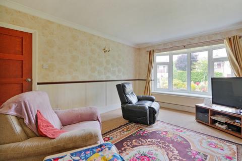 7 Birchitt Close, Sheffield, S17 4QJ