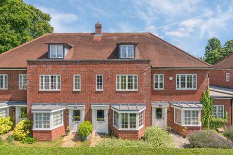 Parkway, Welwyn Garden City, Hertfordshire, AL8 6JD