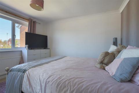 9 Conway Grove, Cheadle, Stoke-on-trent, ST10 1QG