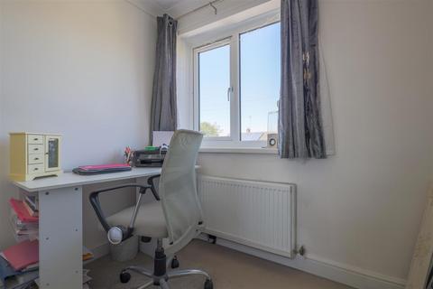 9 Conway Grove, Cheadle, Stoke-on-trent, ST10 1QG