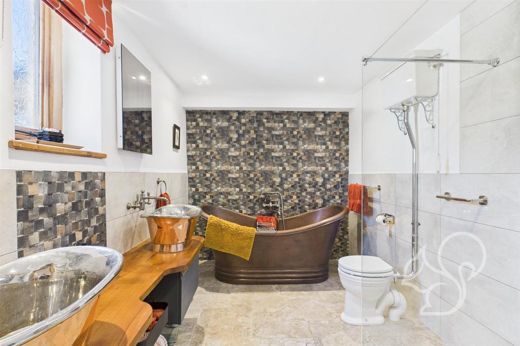 Ensuite