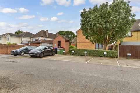 6 Chelsea Gardens, Cheam, Sutton, SM3 9TN