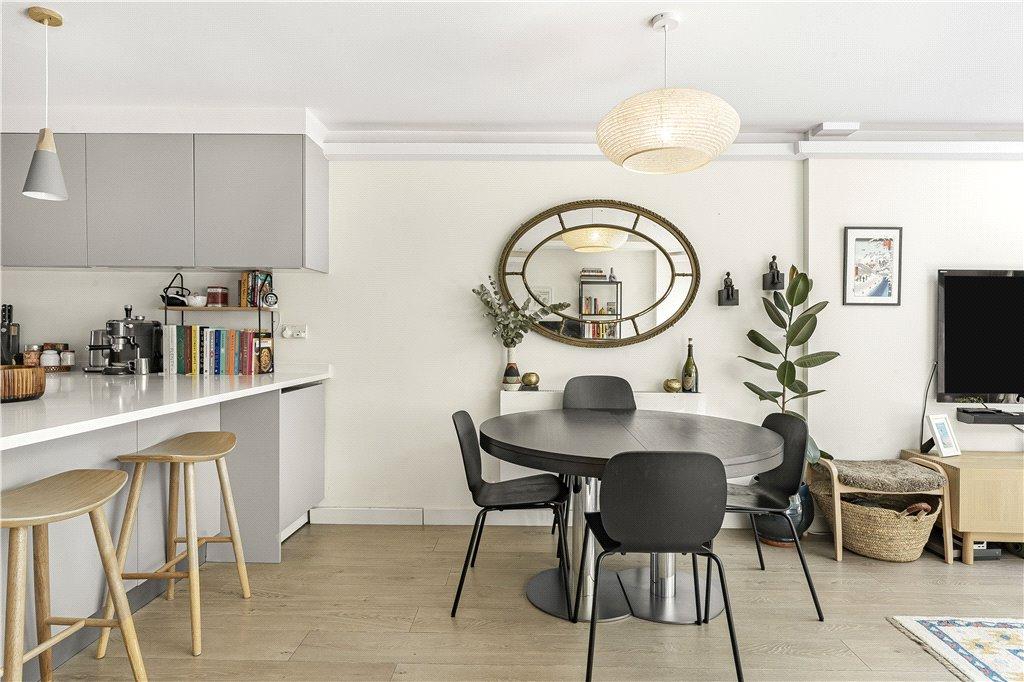 Kitchen/Dining