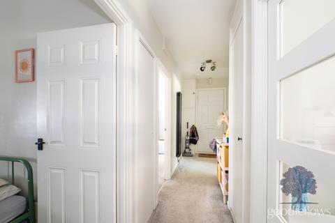 undefined, Albion Road, Sutton SM2