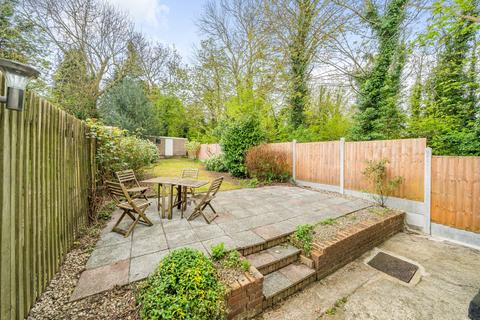 2 bedroom end of terrace house for sale, Leaves Green Road, Keston, BR2