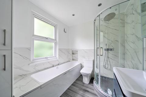2 bedroom end of terrace house for sale, Leaves Green Road, Keston, BR2