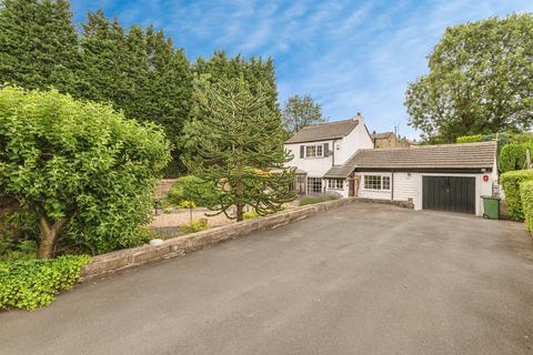 3 bedroom detached house for sale, Scotchman Lane, Leeds LS27