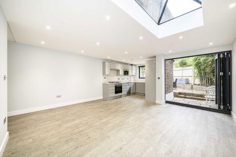 2 bedroom flat for sale, Dunstans Road, London SE22