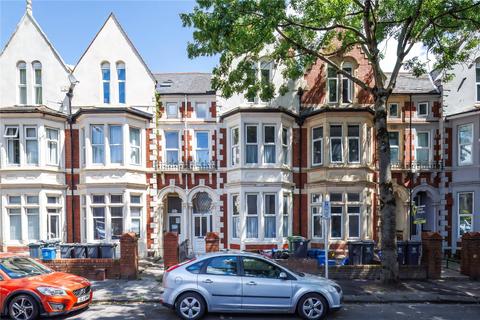 6 bedroom terraced house for sale