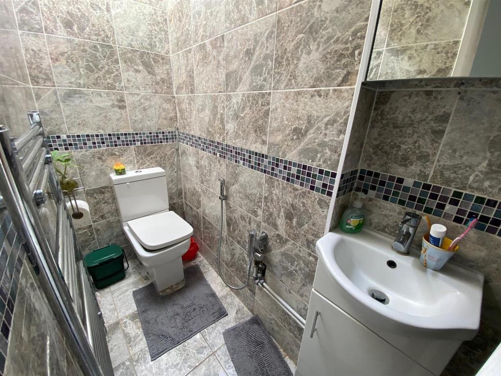 Shower.jpg