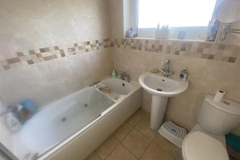 84 Denham Drive, Seaton Delaval, Whitley Bay, NE25 0JZ