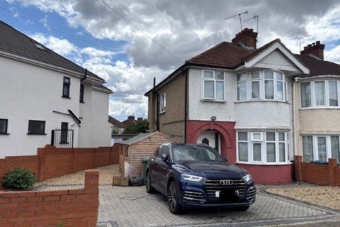 undefined, Windsor Crescent, Harrow, HA2