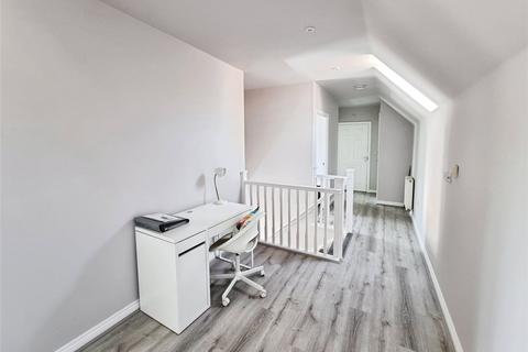2 bedroom detached house for sale, Braxton Road, Swindon, Wiltshire
