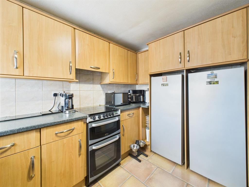 Kitchen (1)