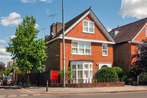 undefined, Upper Richmond Road West, London, SW14