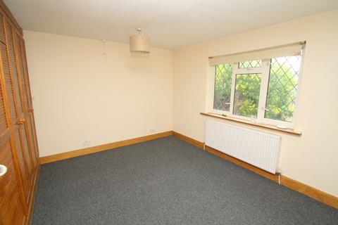 3 bedroom detached bungalow to rent, Riverside, Wraysbury, Staines-upon-Thames, TW19