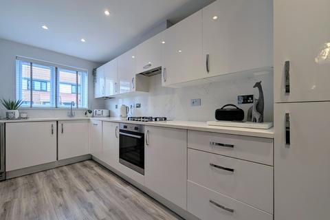 3 bedroom end of terrace house for sale, Garden Gate Drive, South Shields, NE33