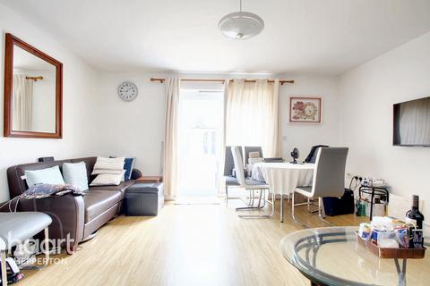 3 bedroom detached house for sale, Pyle Close, ADDLESTONE