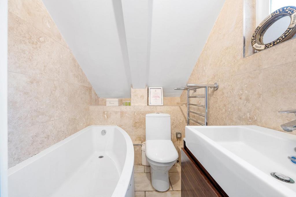 Bathroom.JPG