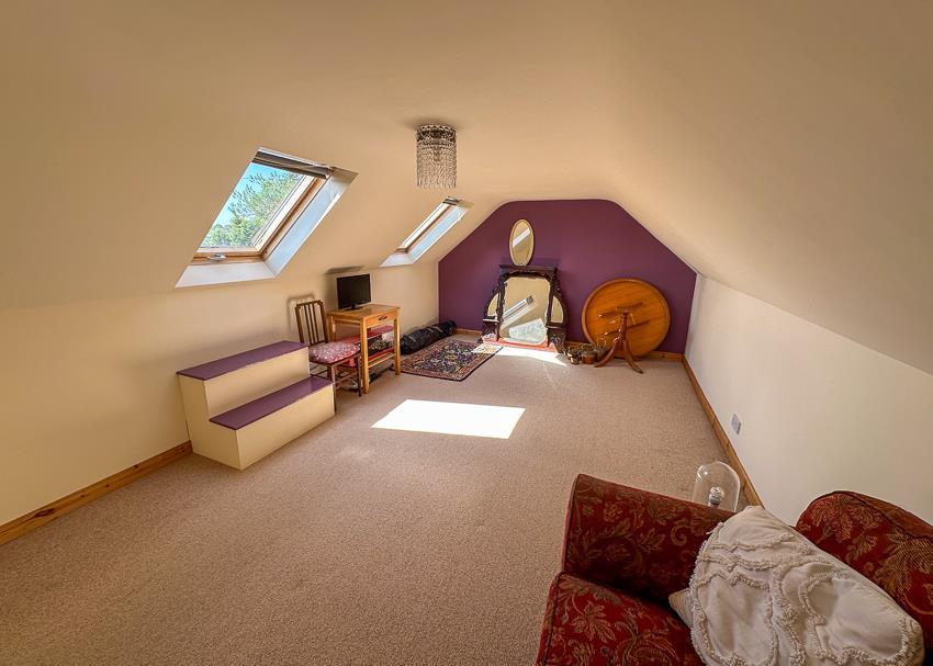 Attic bedroom 3