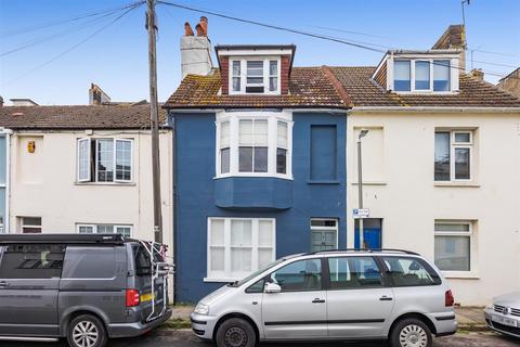 3 bedroom house to rent, Guildford Street, Brighton