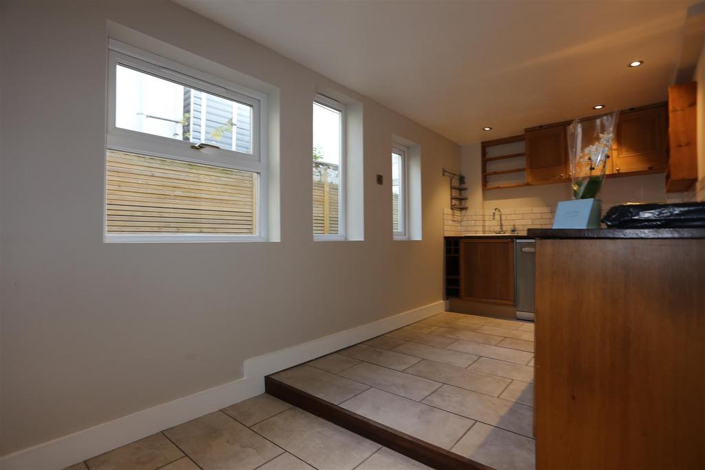 9 guildford street new (5).jpg