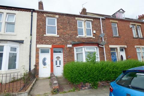 2 bedroom flat to rent, Joicey Street, Pelaw