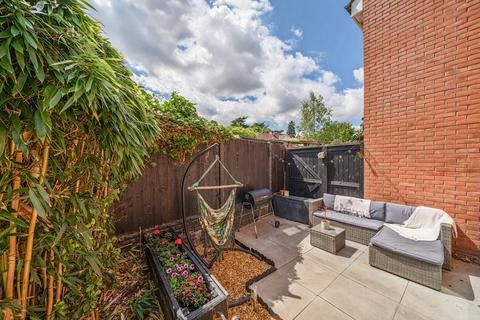 3 bedroom semi-detached house for sale, Despenser Road, Tewkesbury, Gloucestershire