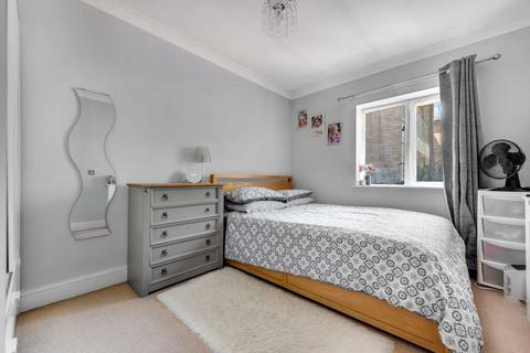 2 bedroom maisonette for sale, 23, Rydens Avenue, WALTON-ON-THAMES, Surrey, KT12