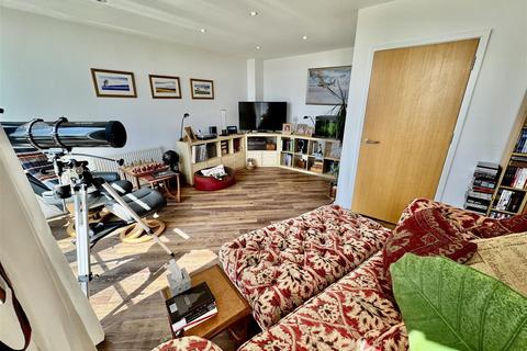 3 bedroom townhouse for sale, Lleyn Street, Pwllheli